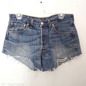 Vintage Levi's 501 cut off jean shorts